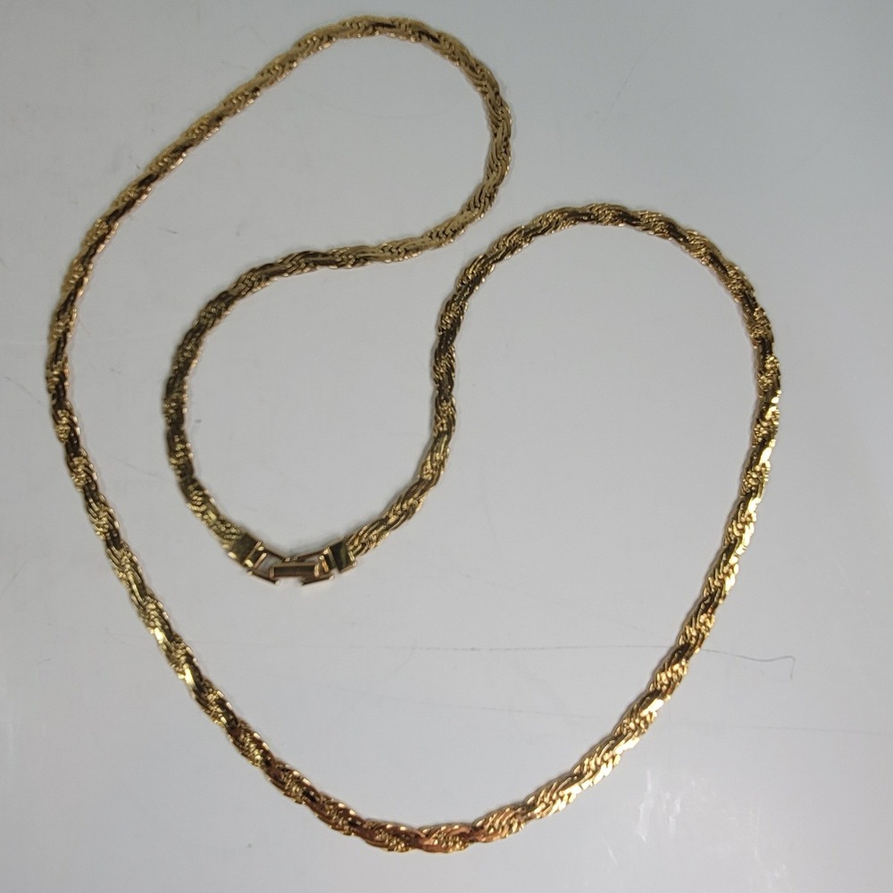 Vintage Trifari Gold Tone Braided Rope Chain Necklace 30 Inch Long Clasp